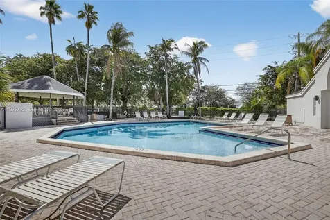 430 SW 113th Way Pembroke Pines FL 33025