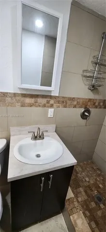 1490/1492 NW 38th Street Miami FL 33142