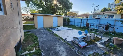 1490/1492 NW 38th Street Miami FL 33142