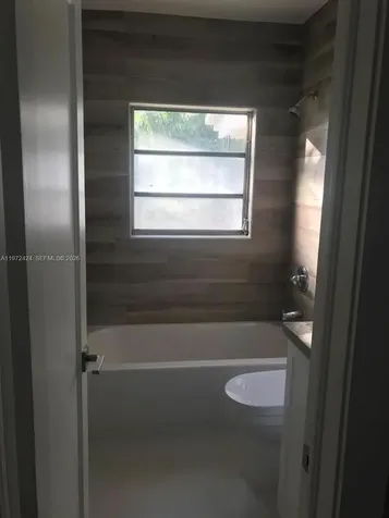 511 E 27th Street Hialeah FL 33013