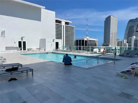 133 NE 2nd Avenue Miami FL 33132