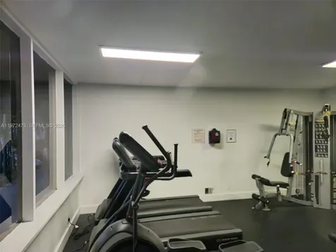 4550 NW 9th Street Miami FL 33126