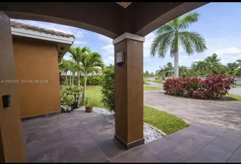 718 SE 12th Terrace Homestead FL 33033