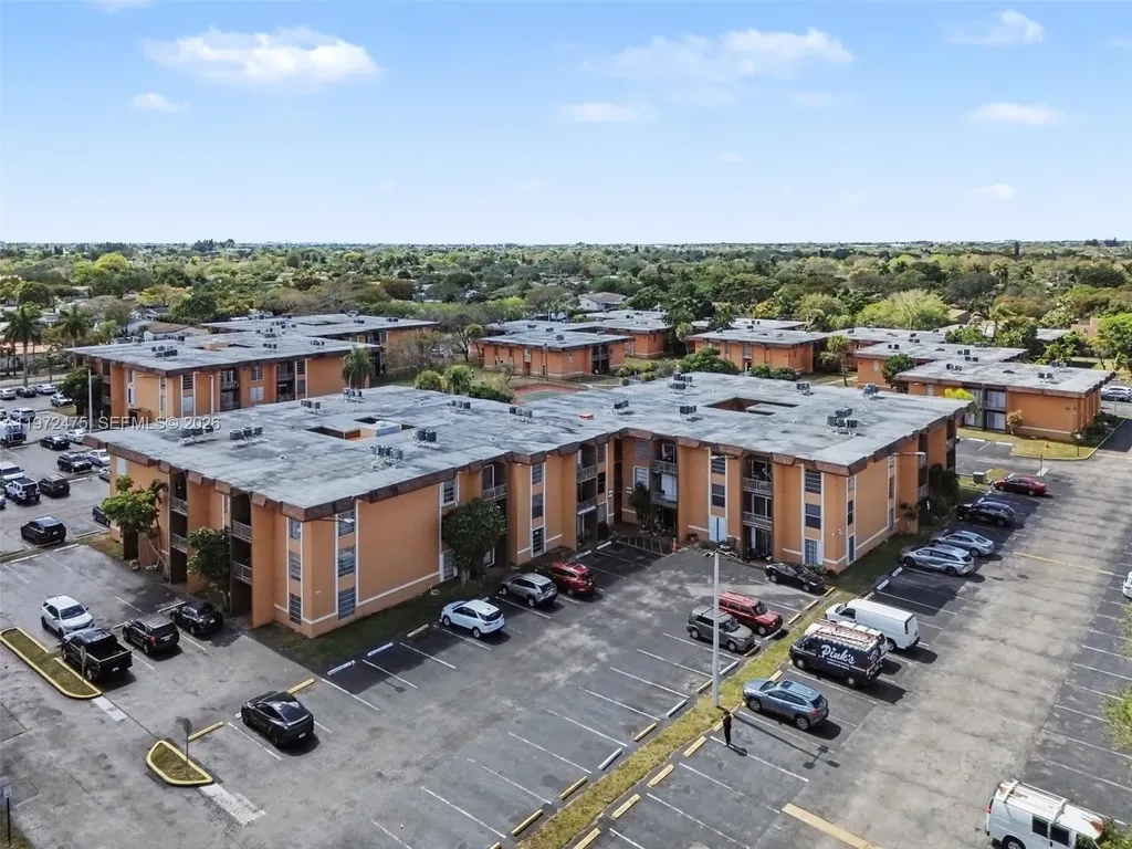 9417 SW 76th Street Miami FL 33173