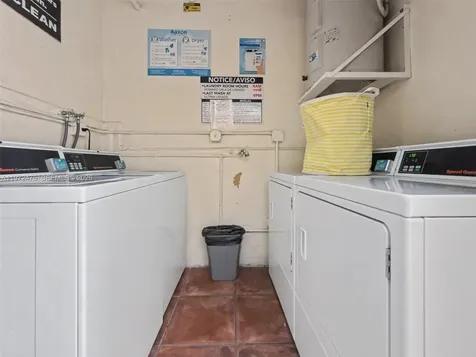9417 SW 76th Street Miami FL 33173