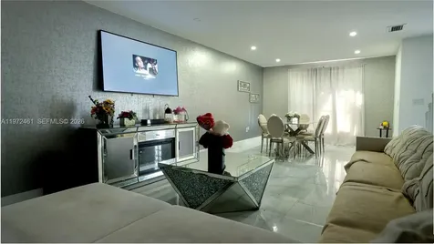18499 NW 52nd Path Miami Gardens FL 33055