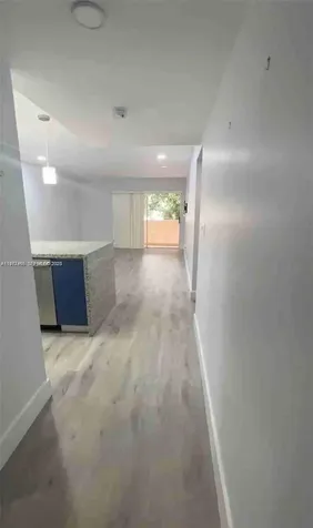 1555 W 44th Place Hialeah FL 33012