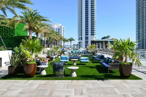 4010 S Ocean Drive Hollywood FL 33019