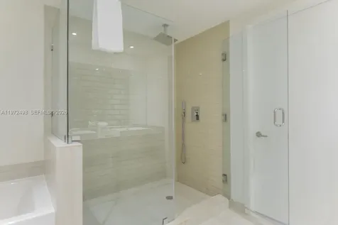 4010 S Ocean Drive Hollywood FL 33019