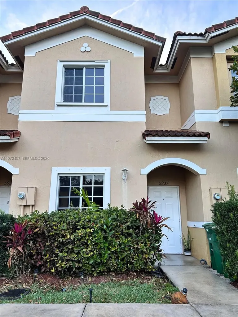 5937 Riverside Avenue Tamarac FL 33321