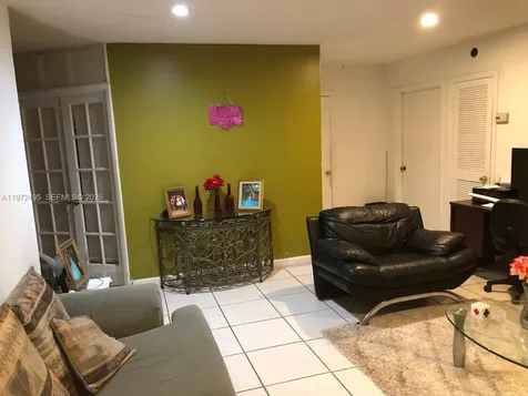 4610 SW 43rd Terrace Dania Beach FL 33314