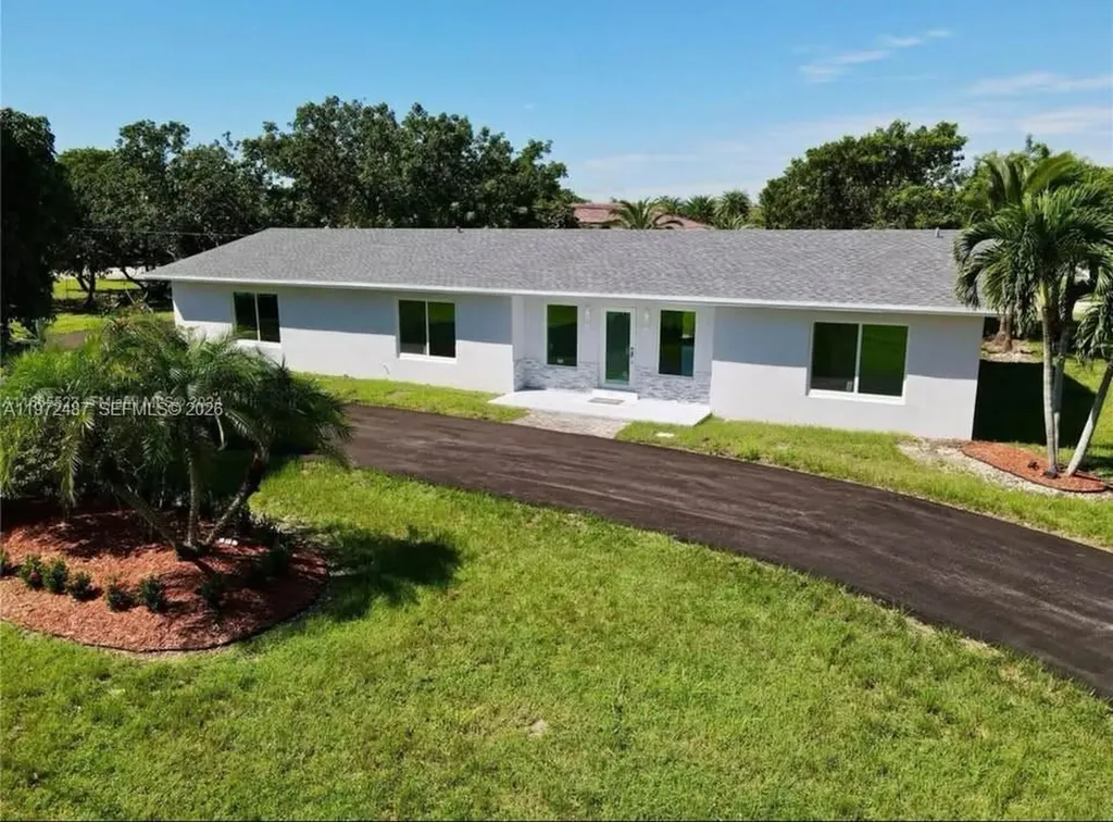 27501 SW 162nd Court Homestead FL 33031