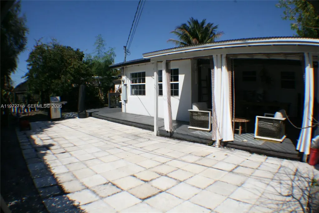 6532 Mayo Street Hollywood FL 33023