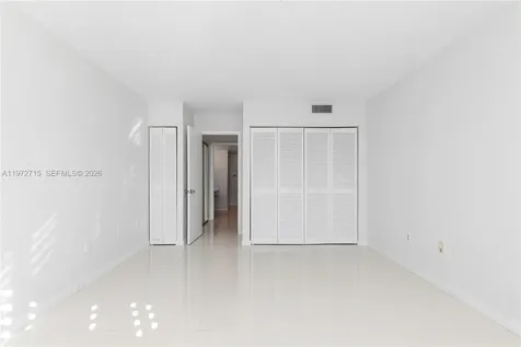 210 Sea View Drive Key Biscayne FL 33149