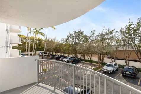 210 Sea View Drive Key Biscayne FL 33149