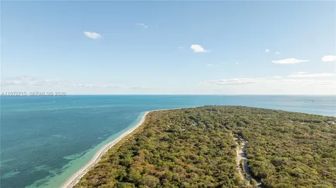 210 Sea View Drive Key Biscayne FL 33149