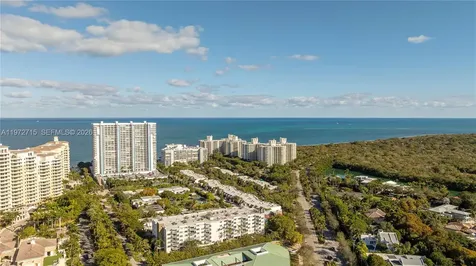 210 Sea View Drive Key Biscayne FL 33149