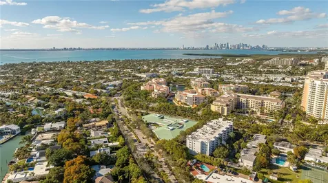 210 Sea View Drive Key Biscayne FL 33149