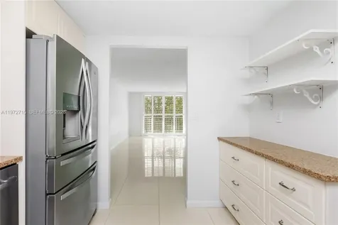 210 Sea View Drive Key Biscayne FL 33149