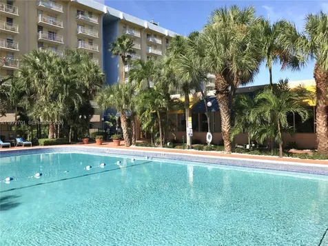 801 NW 47th Avenue Miami FL 33126