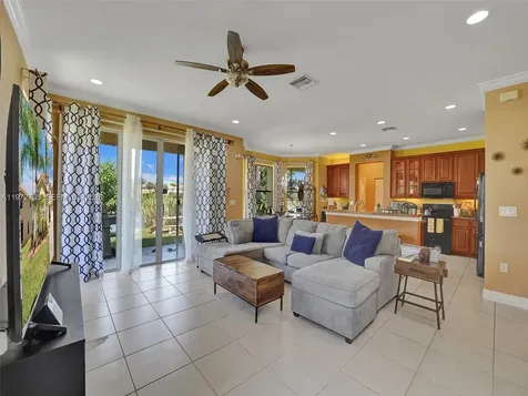 4612 SW 131st Terrace Miramar FL 33027