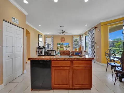 4612 SW 131st Terrace Miramar FL 33027