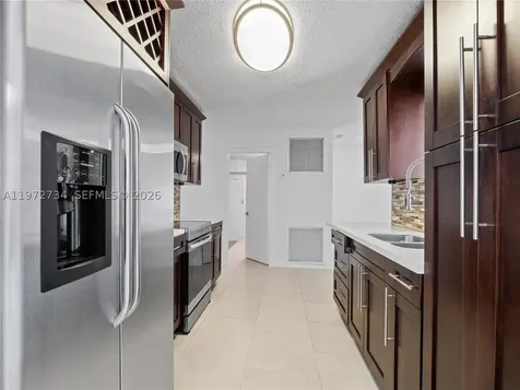 7504 NW 70th Avenue Tamarac FL 33321