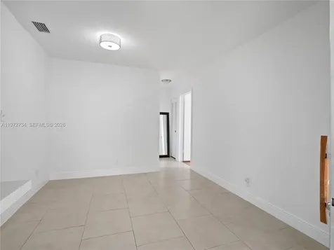 7504 NW 70th Avenue Tamarac FL 33321