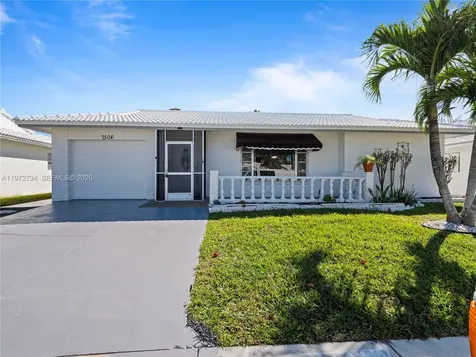 7504 NW 70th Avenue Tamarac FL 33321