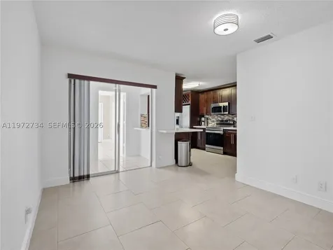 7504 NW 70th Avenue Tamarac FL 33321