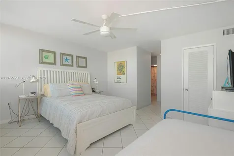 7135 Collins Avenue Miami Beach FL 33141