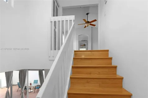 1521 Seagrape Way Hollywood FL 33019