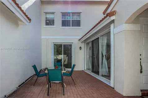 1521 Seagrape Way Hollywood FL 33019