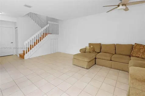 1521 Seagrape Way Hollywood FL 33019