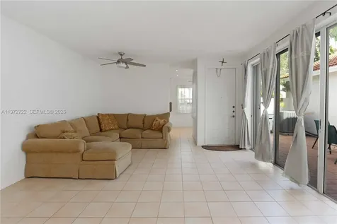 1521 Seagrape Way Hollywood FL 33019