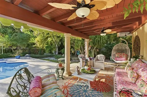 9475 SW 70th Street Miami FL 33173