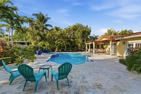 9475 SW 70th Street Miami FL 33173