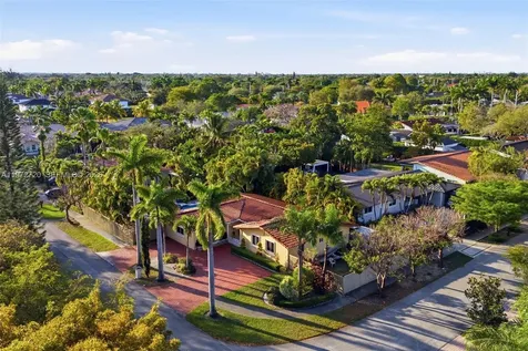 9475 SW 70th Street Miami FL 33173