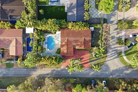9475 SW 70th Street Miami FL 33173
