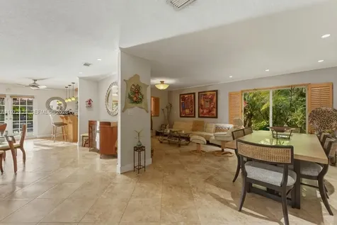 9475 SW 70th Street Miami FL 33173