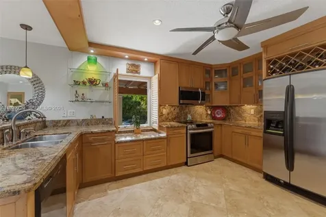 9475 SW 70th Street Miami FL 33173