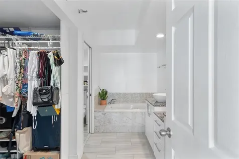 3530 Mystic Pointe Drive Aventura FL 33180