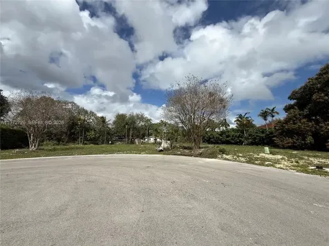 12601 SW 93rd Court Miami FL 33176