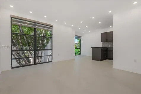 17620 Atlantic Boulevard Sunny Isles Beach FL 33160
