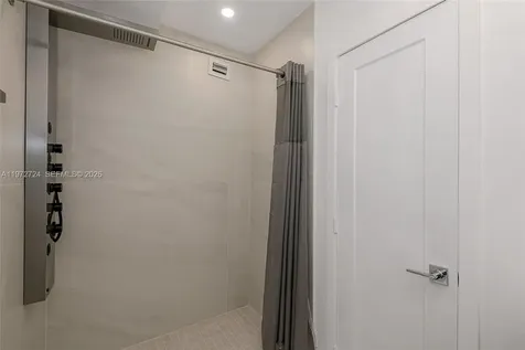 17620 Atlantic Boulevard Sunny Isles Beach FL 33160