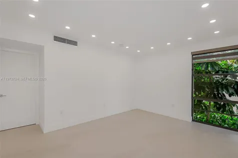 17620 Atlantic Boulevard Sunny Isles Beach FL 33160