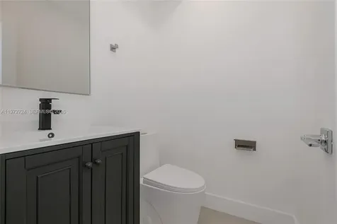 17620 Atlantic Boulevard Sunny Isles Beach FL 33160