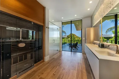 2145 Meridian Avenue Miami Beach FL 33139