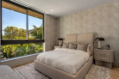 2145 Meridian Avenue Miami Beach FL 33139