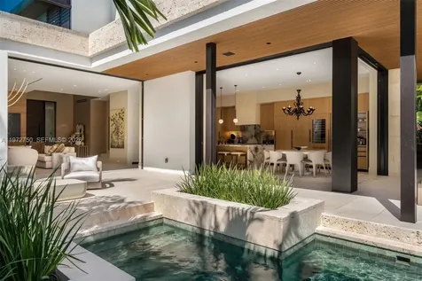2145 Meridian Avenue Miami Beach FL 33139